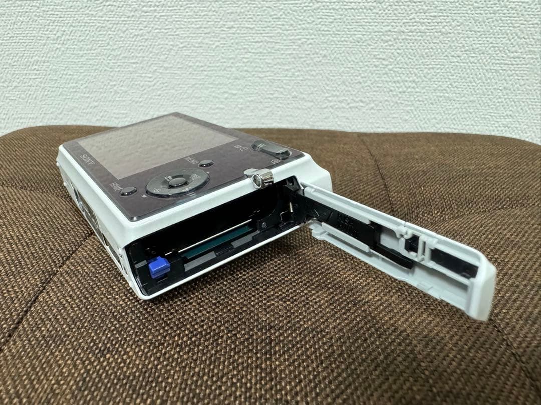 【美品】SONY デジカメCyber-Shot DSC-T20 生産終了品