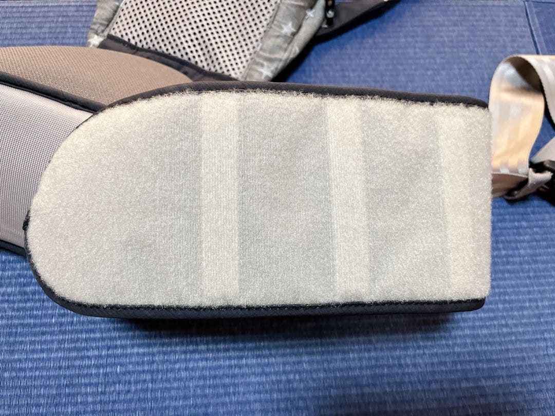 【美品】ミキハウス×ポグネー ベビーキャリア 抱っこひも 星柄ブラック