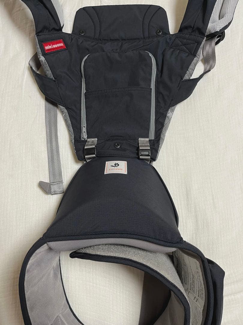 【美品】ミキハウス×ポグネー ベビーキャリア 抱っこひも 星柄ブラック