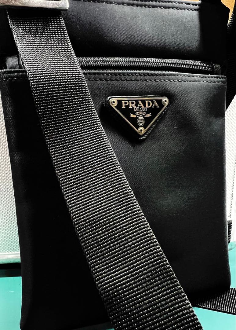 PRADA テスート ショルダーバッグ 正規品