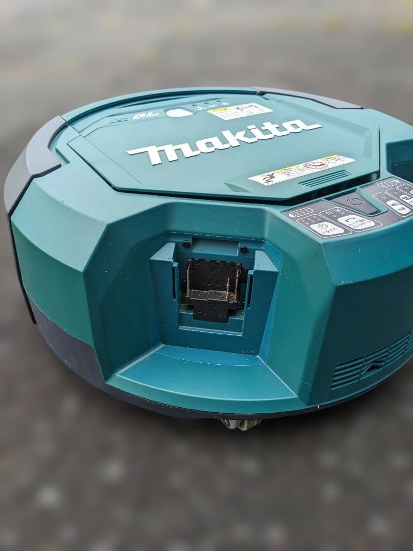 Makita ロボット掃除機 RC200D ※バッテリーなし