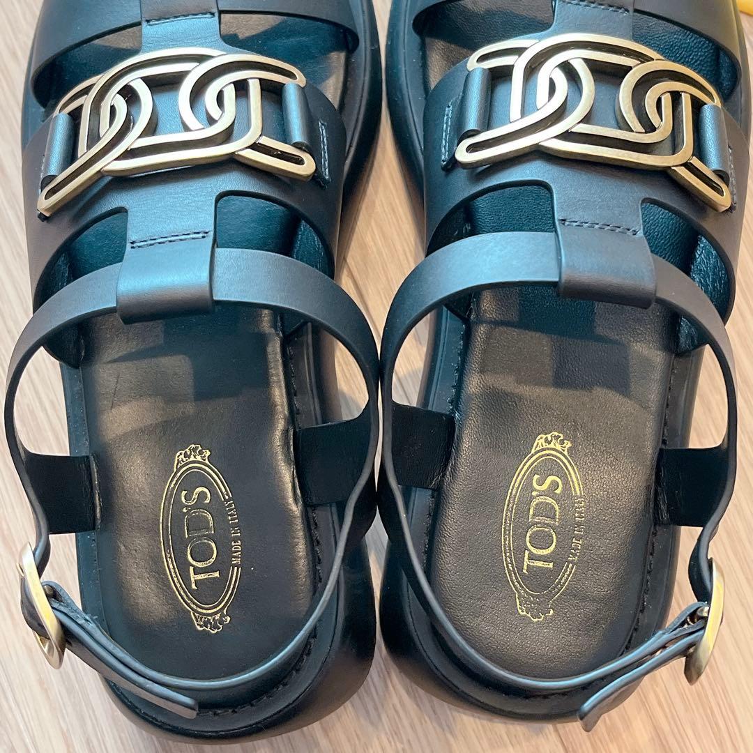 TOD'S 【極美品】サンダル メタルロゴ 黒 トッズ ケイト 38 1/2