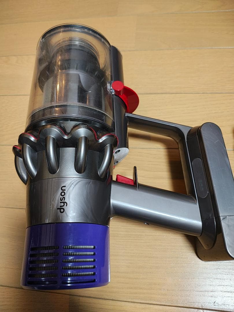 ダイソン★コードレス掃除機★V10本体★SV12★バッテリー新品と大差なし★10