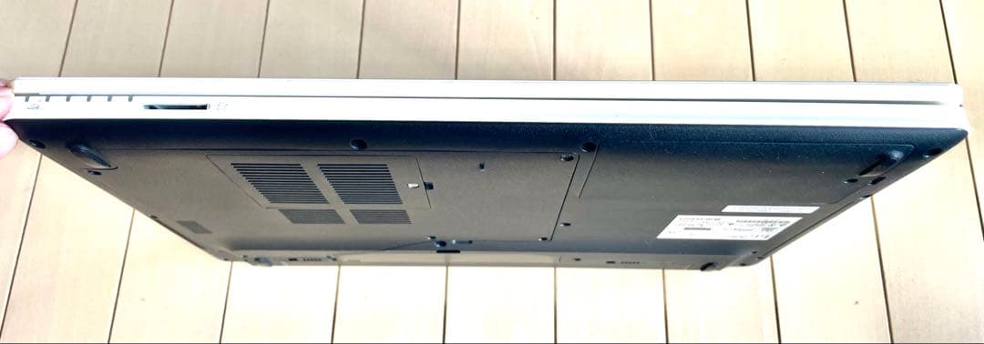 【極美品】Fujitsu Lifebook 15.6型　WA2/W icore7