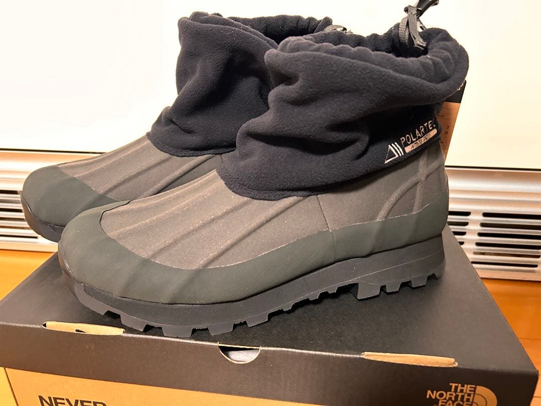 ザノースフェイス　アイス ショット ダック ミッド ウォータープルーフ