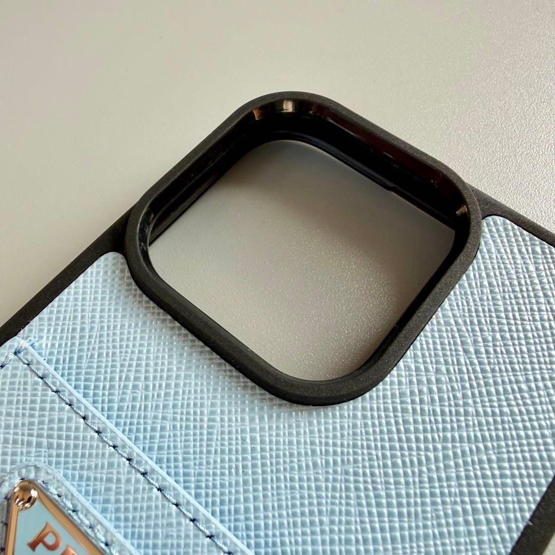 新品 未使用 PRADA プラダ iPhoneケース 15 Pro ロゴ 箱あり