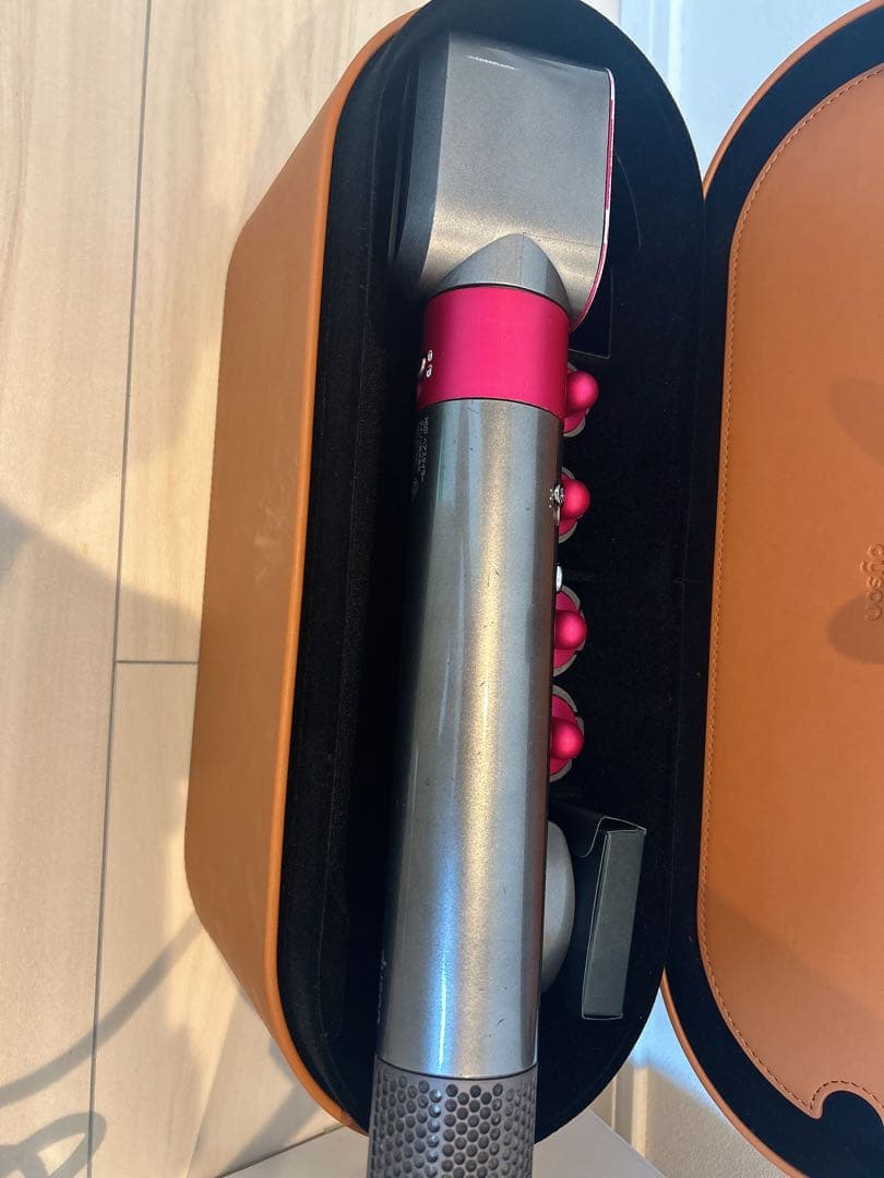 ダイソンエアラップボリュームシェイプ　ダイソン　エアラップ