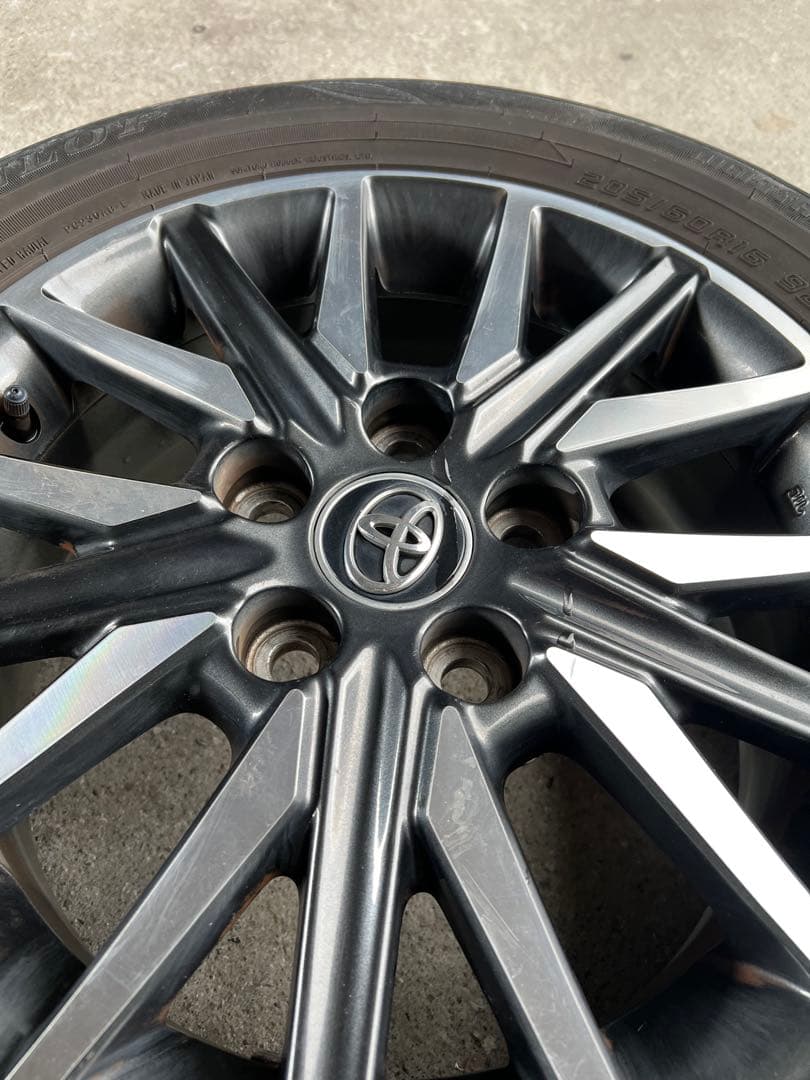 送料込み　80ノア、ヴォクシー、エスクアィア　トヨタ　純正16インチ ホイール