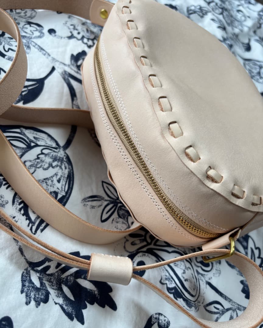 夏 即購入大歓迎さん専用 ヌメ革レース編みバック2点セット