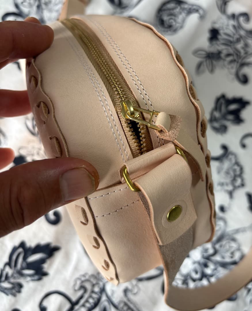 夏 即購入大歓迎さん専用 ヌメ革レース編みバック2点セット