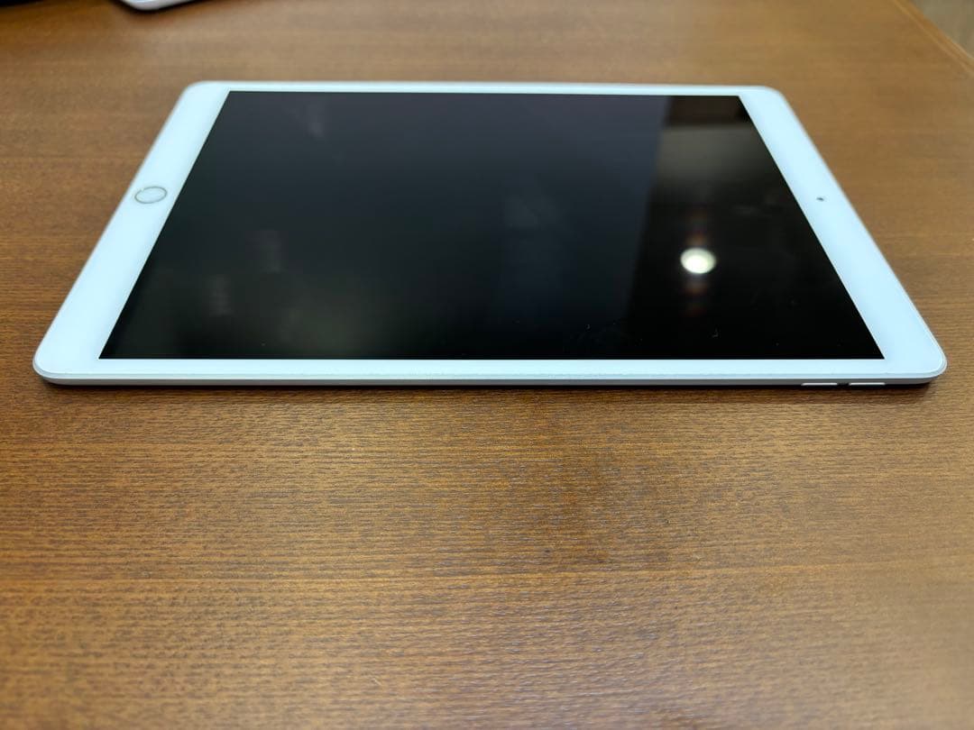Apple iPad 10.2インチ シルバーSmart Keyboardセット