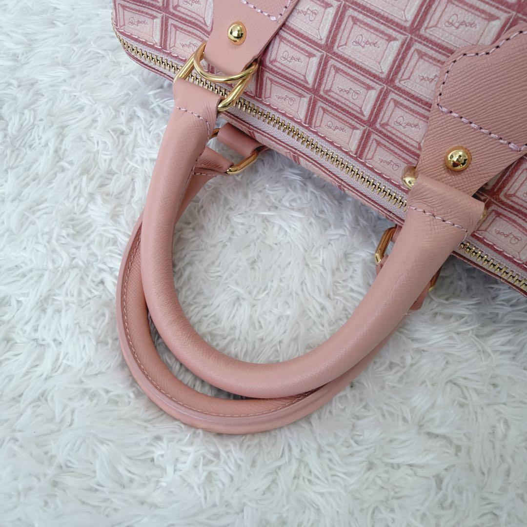 ねこ様 新品 Q-pot. ストロベリーチョコレート ミニ ボストンバッグ