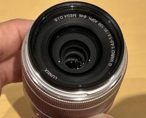 Panasonic LUMIX G 4.0-5.6 35-100mmレンズフード