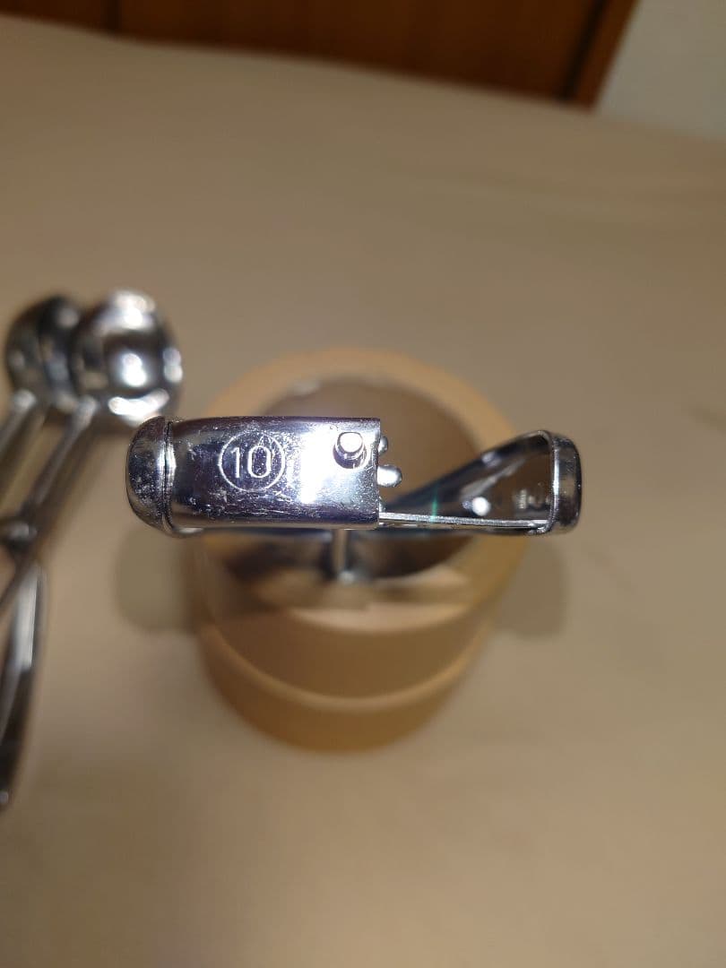 6種類アイスクリームディッシャー　18-8ステンレス【送料無料】【中古品】