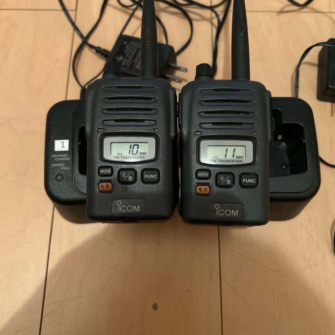 iCOM トランシーバー2台セット　充電器付き