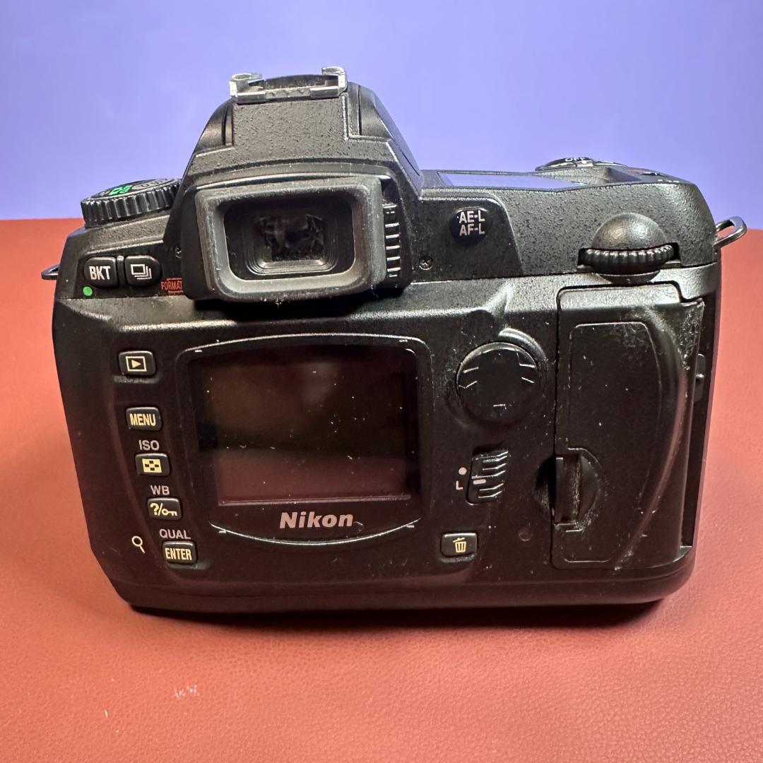 ニコン D70 デジタル一眼レフカメラ 18-70mmレンズ、CF32GB付き