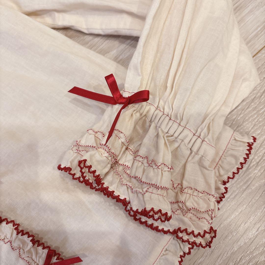 ピンクハウス サンタフード付きローンブラウス キナリ