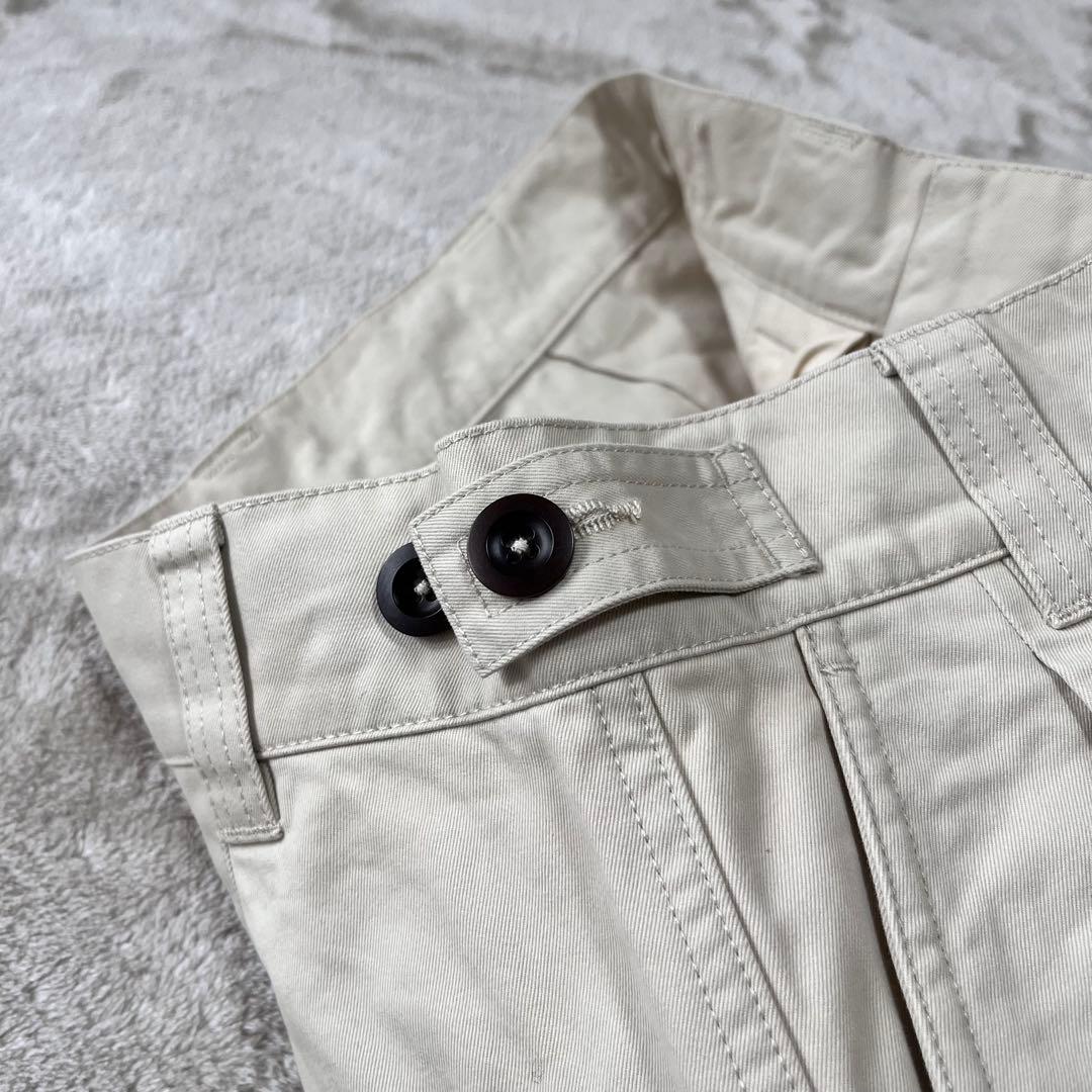 夏　　. BRUSHED CHINO COTTON 2024年　チノパン