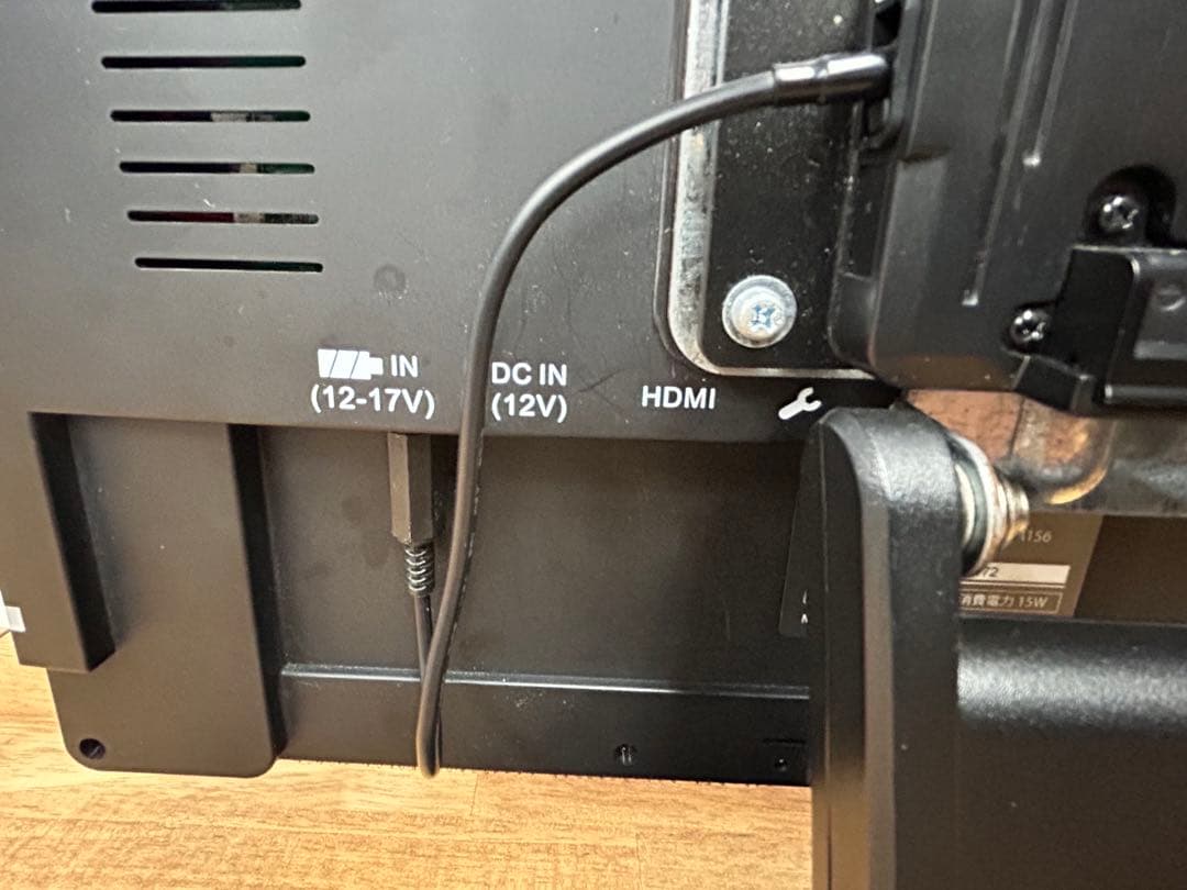 ４Kモニター　Vマウント＆AC エスケイネット15.6型　SK-4KM156