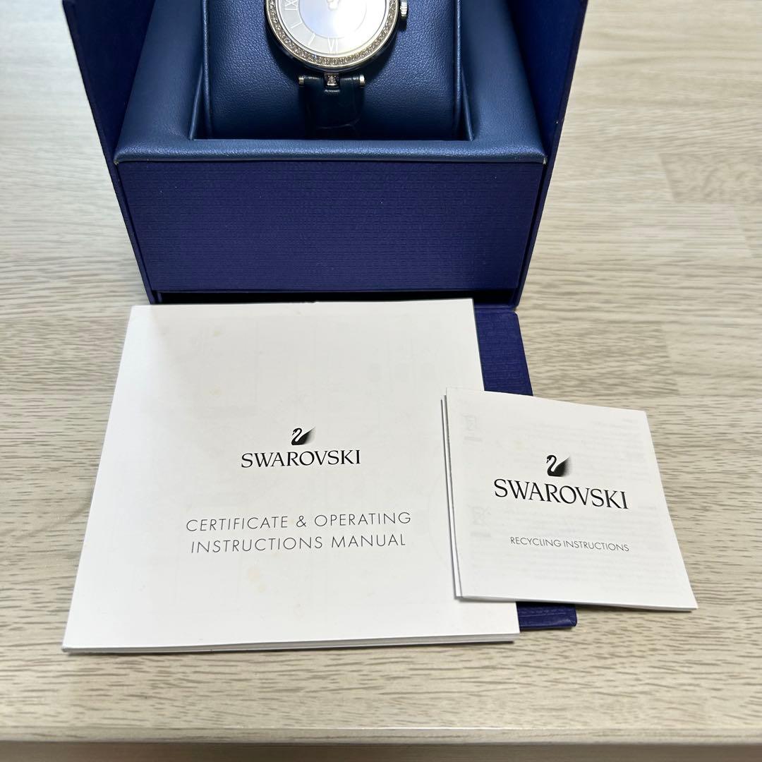 SWAROVSKI　腕時計　ラインストーン