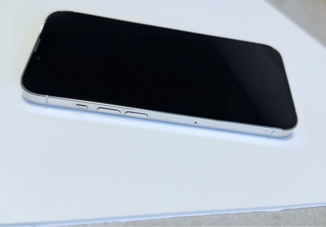 【美品】Apple iPhone 13 Pro シルバー 本体【SIMフリー】