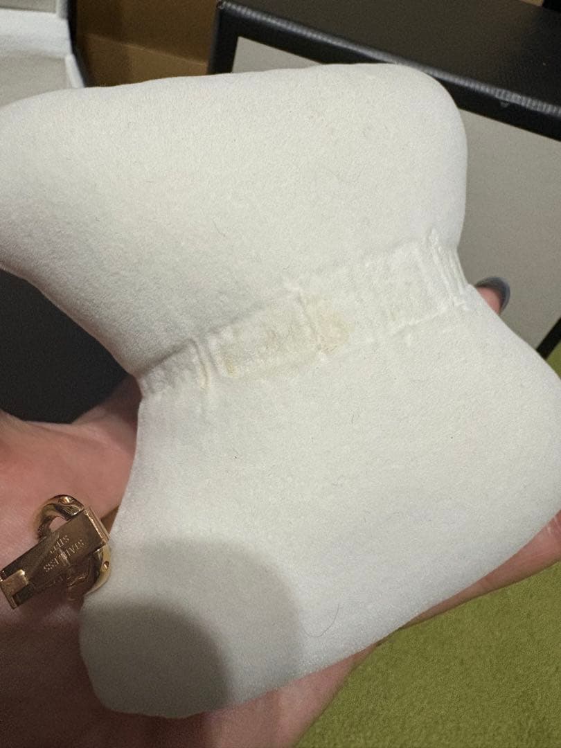 GUCCI ピンク文字盤 ブレスレットウォッチ