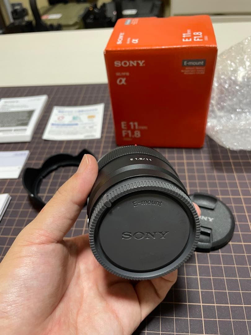 【美品】SONY E 11mm F1.8 レンズ SEL11F18付属品完備