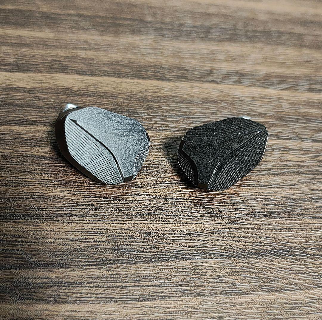 《美品》Hidizs MP145 4.4mm 平面駆動ドライバーイヤホン《完品》