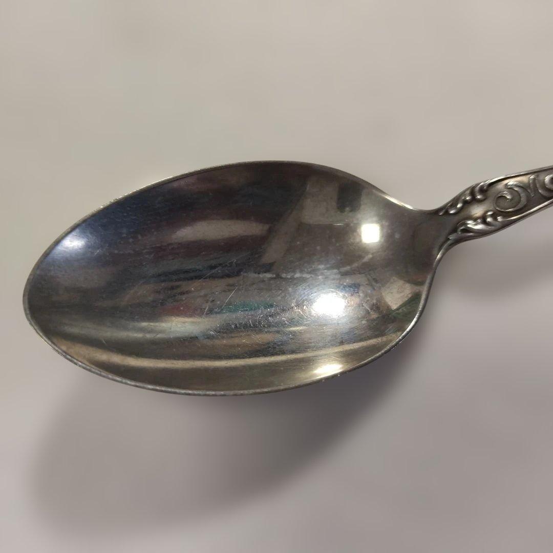 銀製。STERLING。シルバーSILVER。 スプーン。ワシントン山。約20g