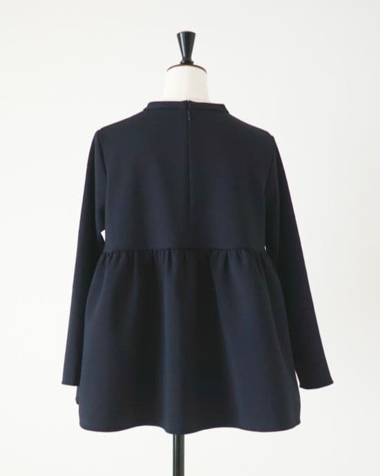 hitomi　小柄ブランド　マシュマロリボンブラウス　ネイビー　XS　新品