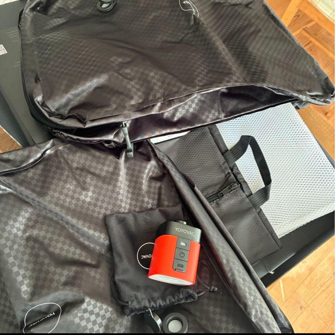 ⭐︎新品未使用⭐︎旅行用圧縮バッグ　YOYOVAC ブラック　圧縮ポンプ