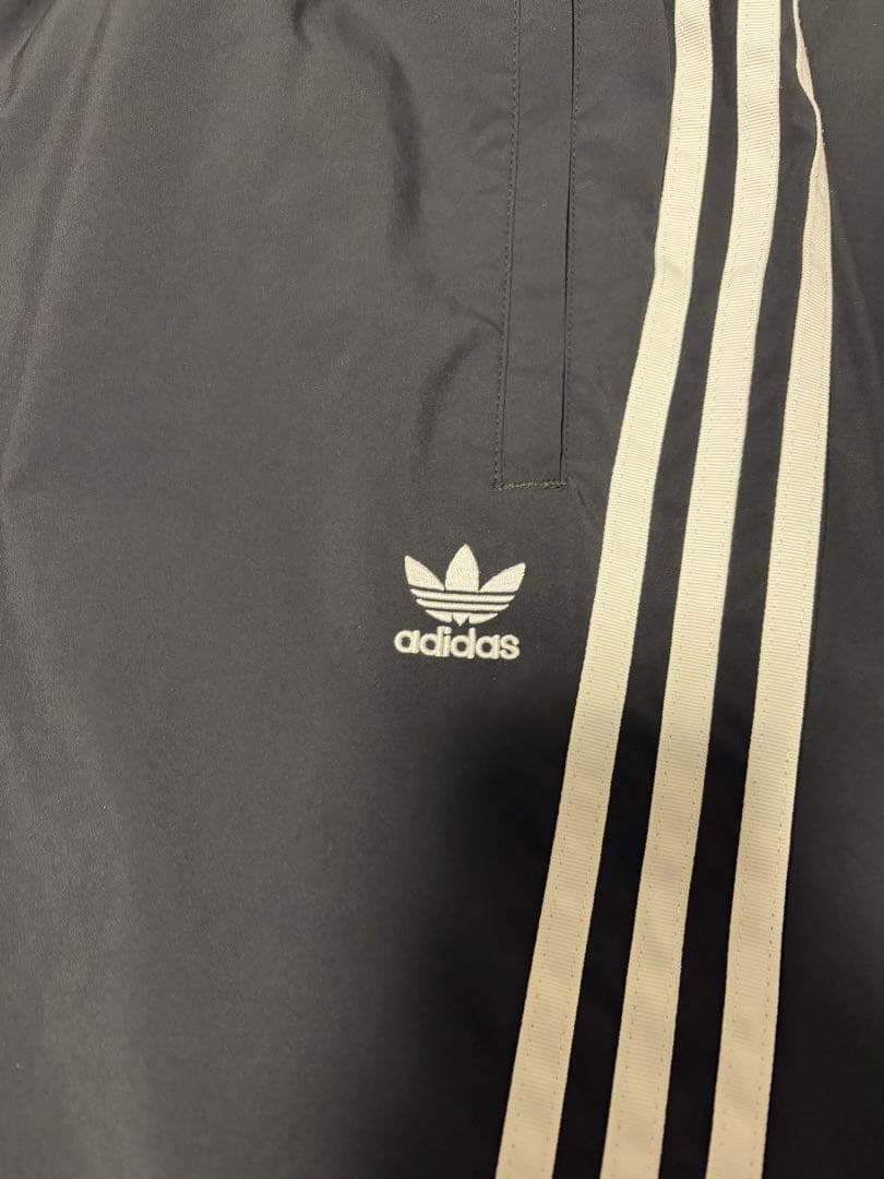 adidas adilenium シーズン2　上下ジャージパンツセットアップ