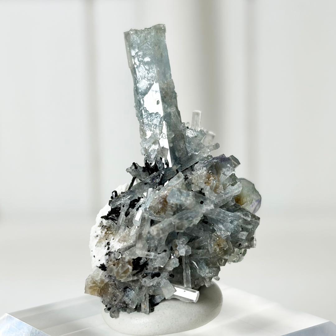 ベリル　アクアマリン　クラスター　鉱物標本　原石　天然石　ストーン　3種共生