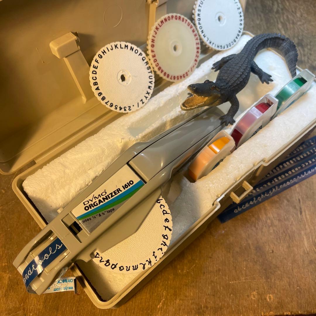 ■製品保証■ 【繋がる筆記体・文字盤4個】ダイモ 1610 DYMO 173-9