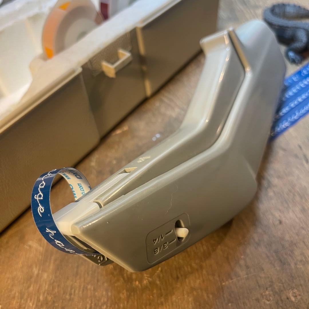 ■製品保証■ 【繋がる筆記体・文字盤4個】ダイモ 1610 DYMO 173-9