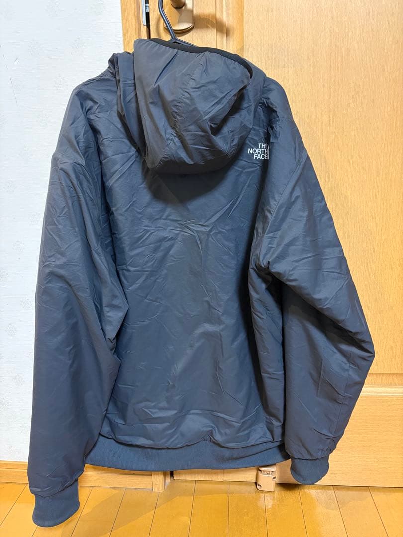 焼肉　THE NORTH FACE リバーシブルテックエアーフーディーXL