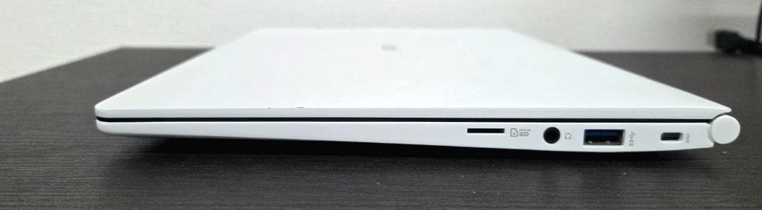 LG gram 14インチ/ i5 / 12Gb / 512Gb / Win11