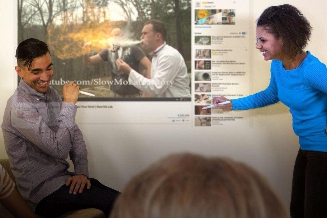 【タッチ操作】スマート　プロジェクター Touchjet Pond　映画　ゲーム