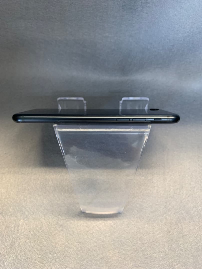 中古美品 国内版 SIMフリー iPhoneSE 第3世代 128GB