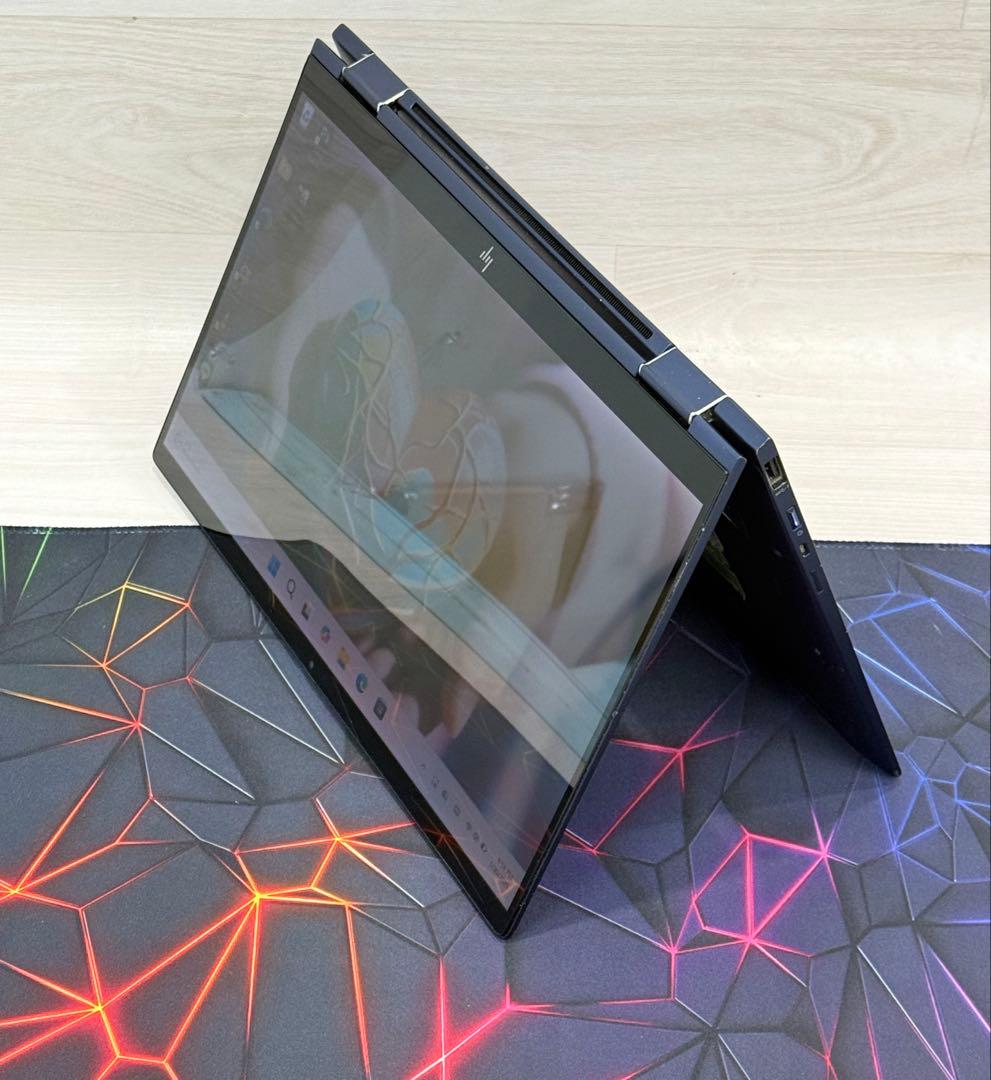 タッチ8世代Corei7ノートhp Elite Dragonfly/16GB