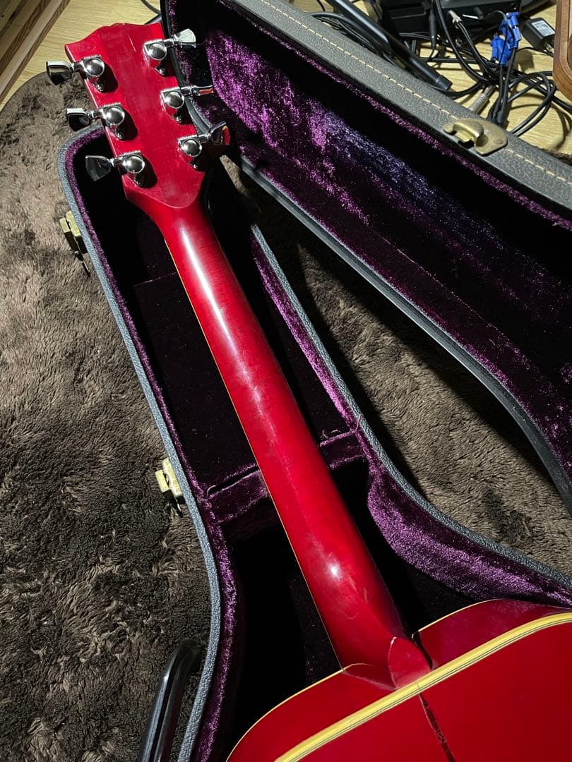 GIBSON DOVE 70年代初期製のヴィンテージ