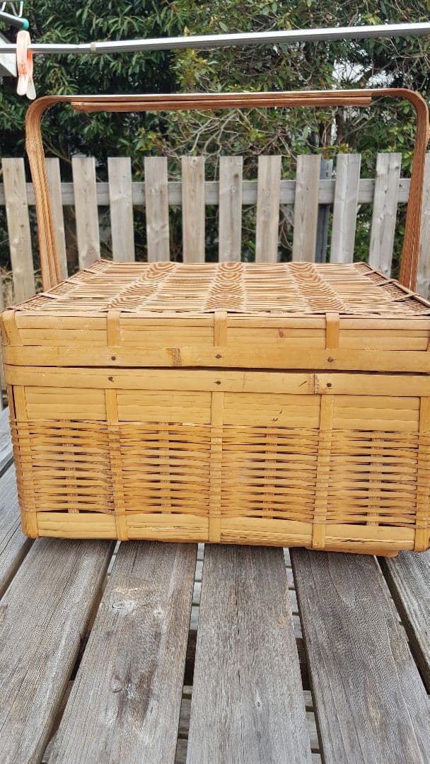 アンティークカゴ