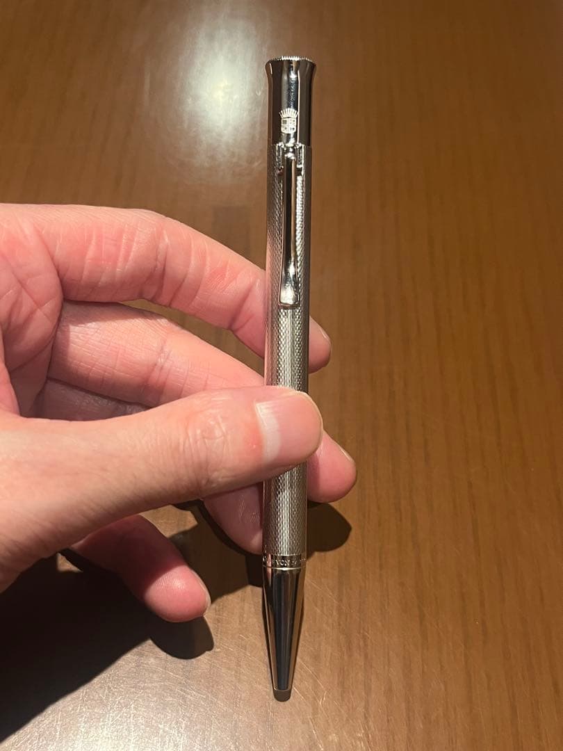 【美品】グラフフォンファーバーカステル ロジウム　ギロシェ　ボールペン