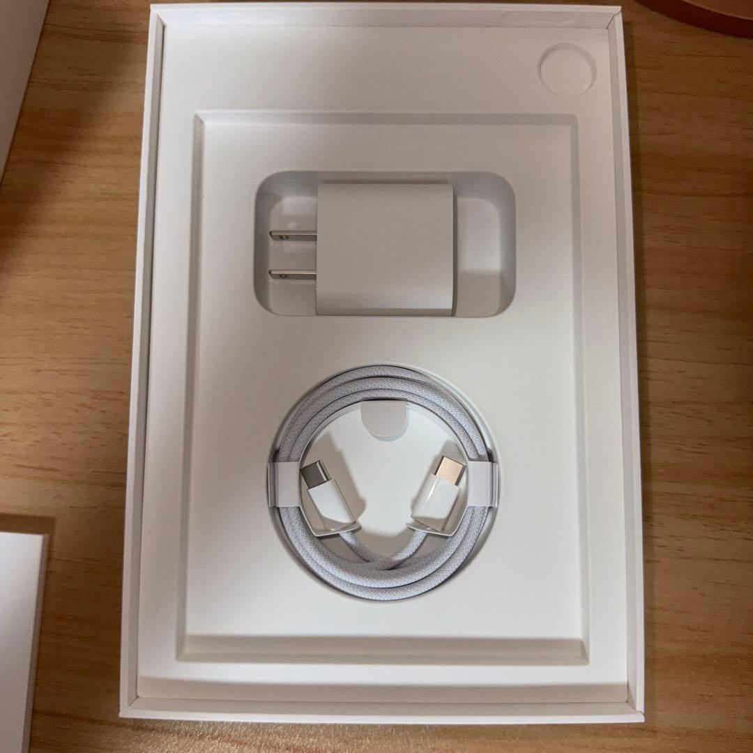 iPadmini7 A17Pro WiFiモデル 128GB ブルー カバー付き