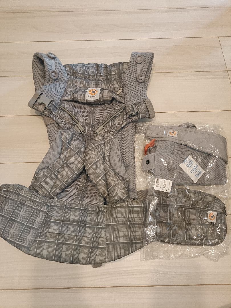 ergobaby 抱っこ紐 グレー・チェック柄 エルゴ　オムニ360 美品