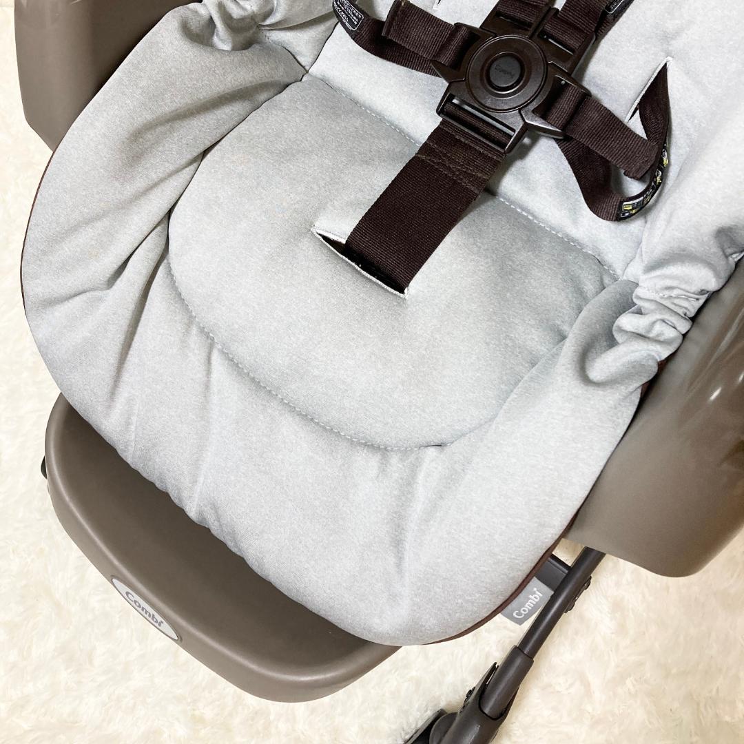 コンビ ネムリラ オートスウィング 電動ハイローチェア　4輪キャスター　グレー