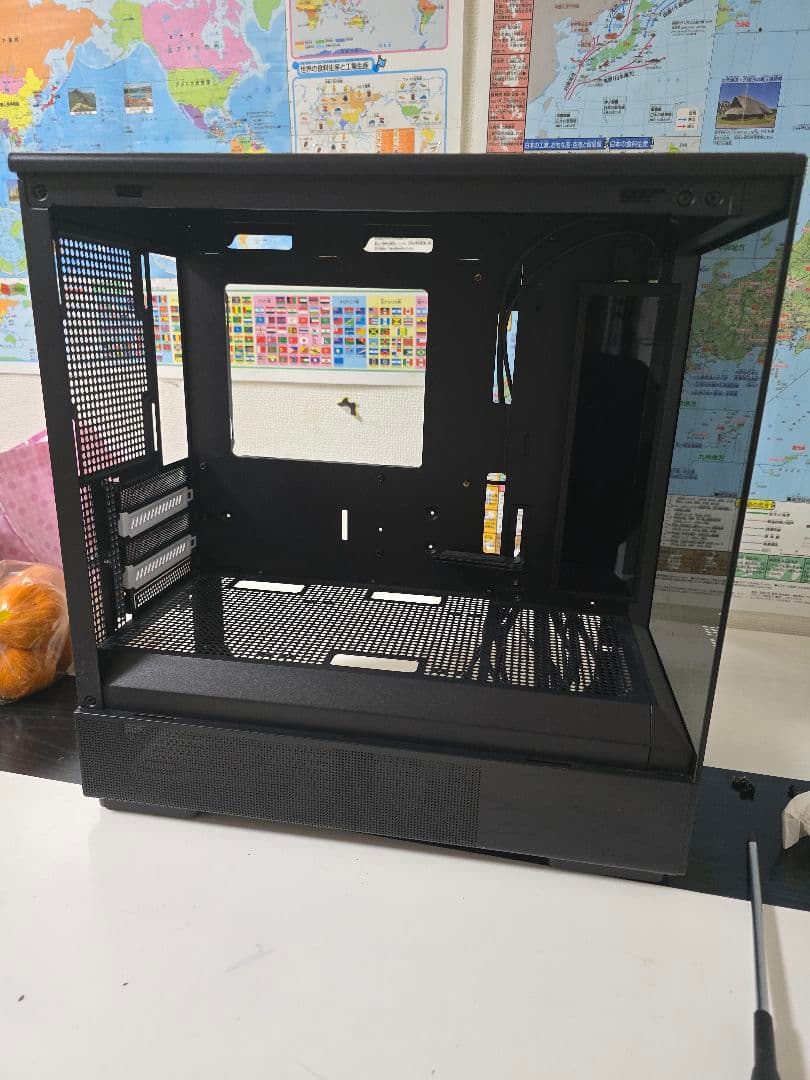 Zalman P10 matxPCケース+8.8inchモニター付(別途購入品)