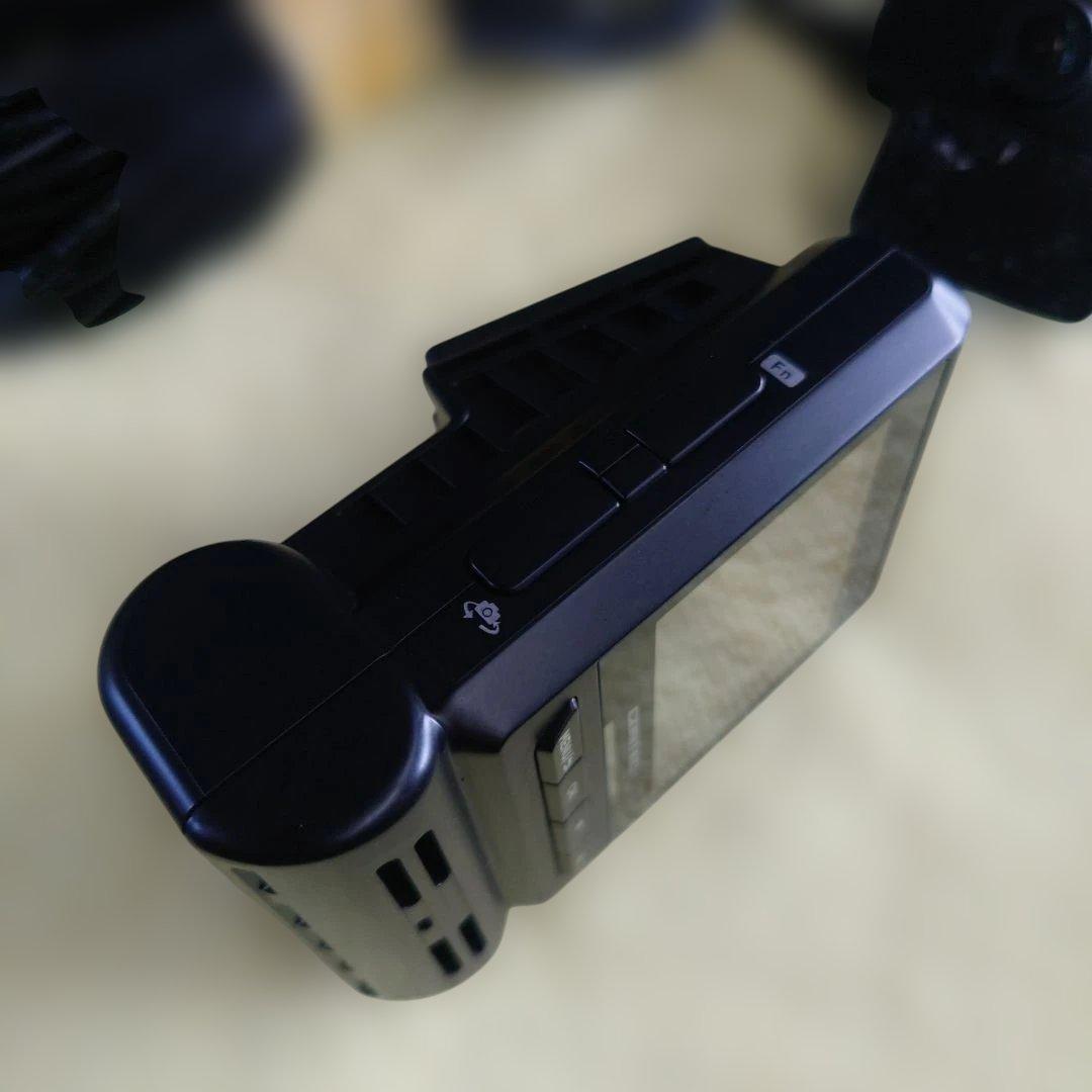 ✩送料込み✩COMTEC HDR801 前後型ドライブレコーダー