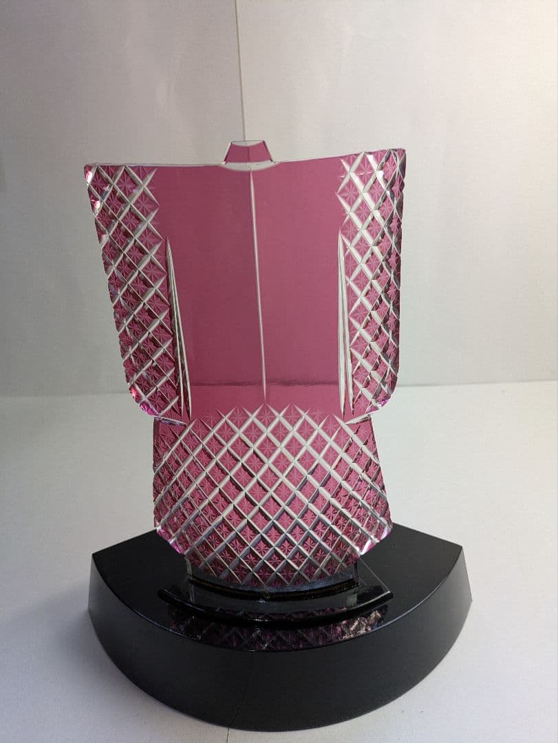 現代の名工、黒木国昭、『きもの図・薩摩切子文置物』、銘「黒木国昭作」、共箱