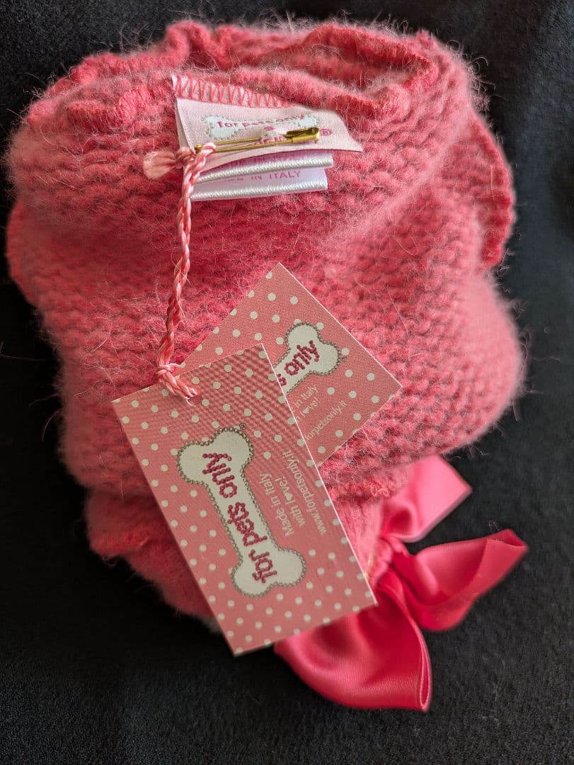 新品未使用　フォーペッツオンリー　アンゴラ　フード付きニット